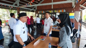 Kegiatan Penyebaran Informasi Tentang Pelayanan Keimigrasian Di Pulau Kelapa Dua